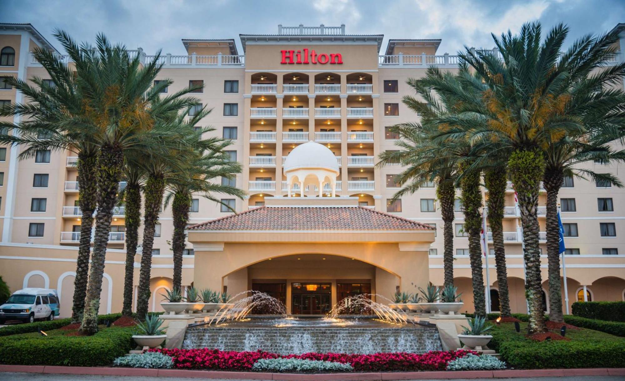 Готель Hilton St. Petersburg Carillon Park Екстер'єр фото